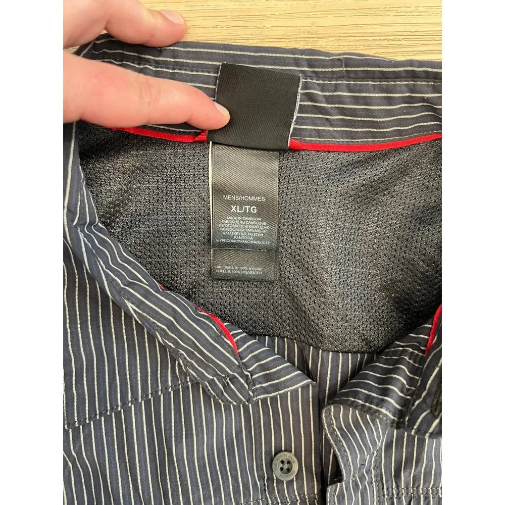 THE NORTH FACE Men's Shirt‎ Size XL Gray White Red Stripe Outdoor Long Sleeve